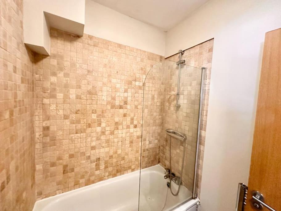 2 Bedroom Apartment In Se13 Λονδίνο Εξωτερικό φωτογραφία