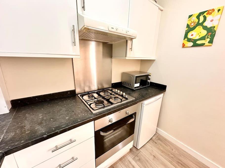 2 Bedroom Apartment In Se13 Λονδίνο Εξωτερικό φωτογραφία