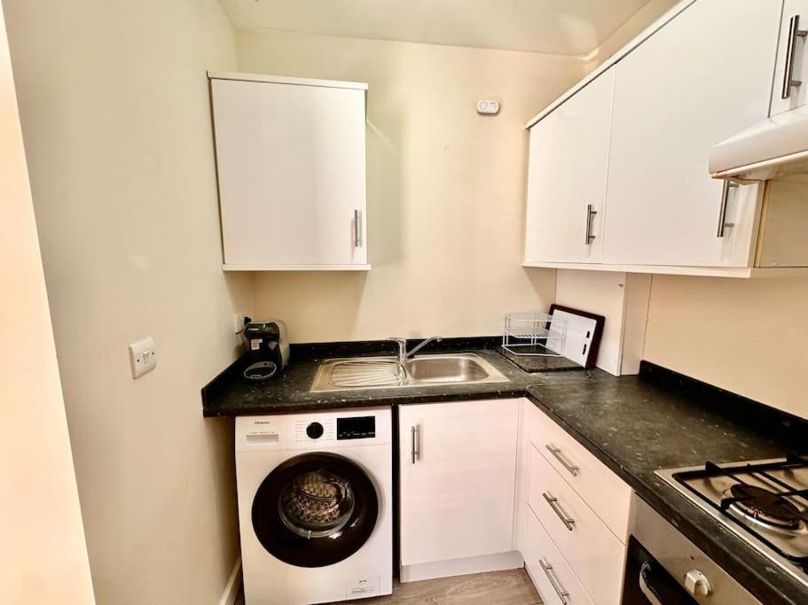 2 Bedroom Apartment In Se13 Λονδίνο Εξωτερικό φωτογραφία