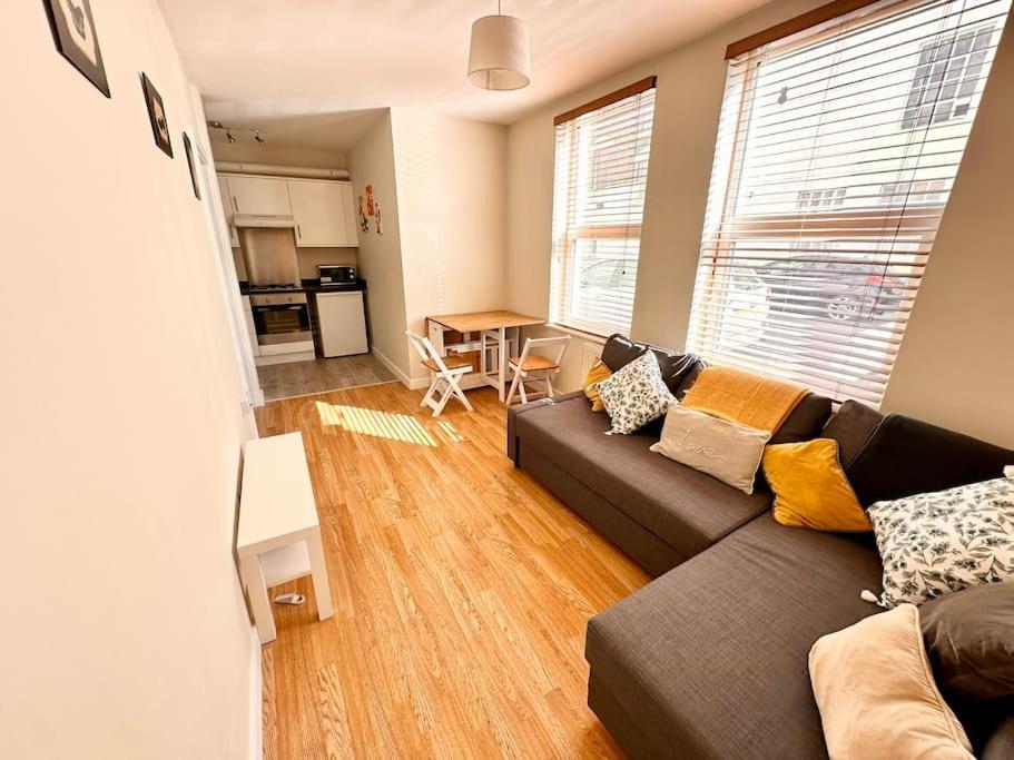 2 Bedroom Apartment In Se13 Λονδίνο Εξωτερικό φωτογραφία